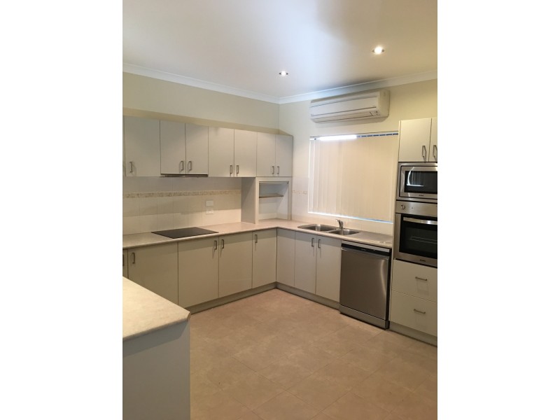 4 Brolga Meander, Nickol WA 6714