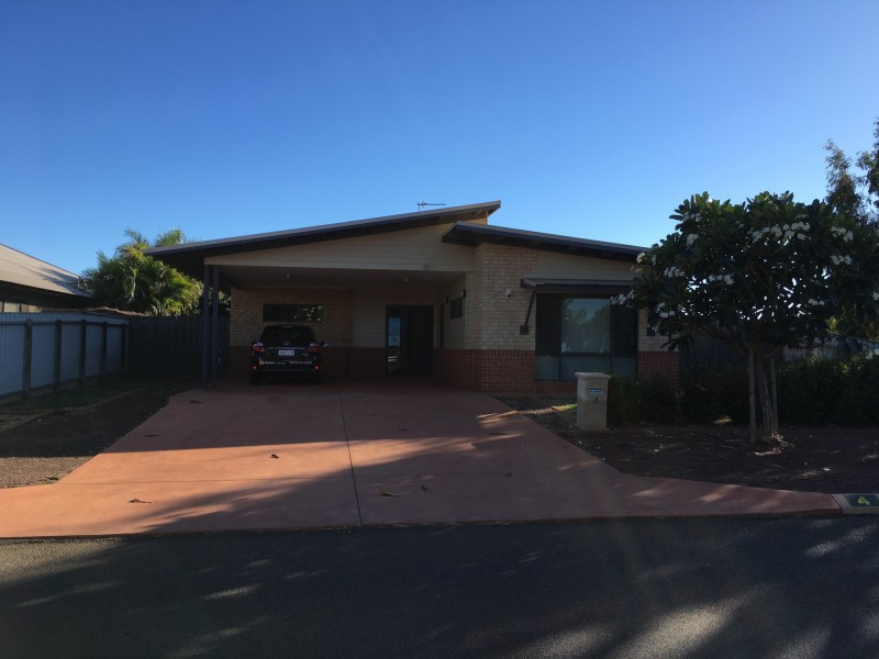 4 Brolga Meander, Nickol WA 6714