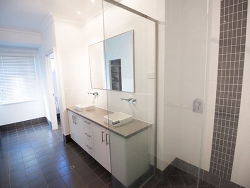 12 Curlew Street, Baynton WA 6714