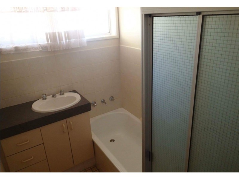 24 Fremantle Crescent, Dampier WA 6713