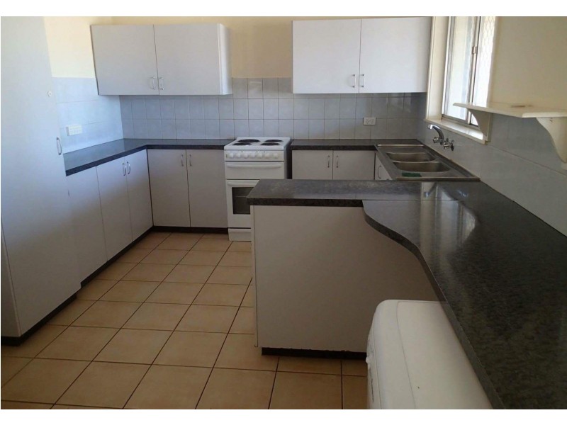 24 Fremantle Crescent, Dampier WA 6713