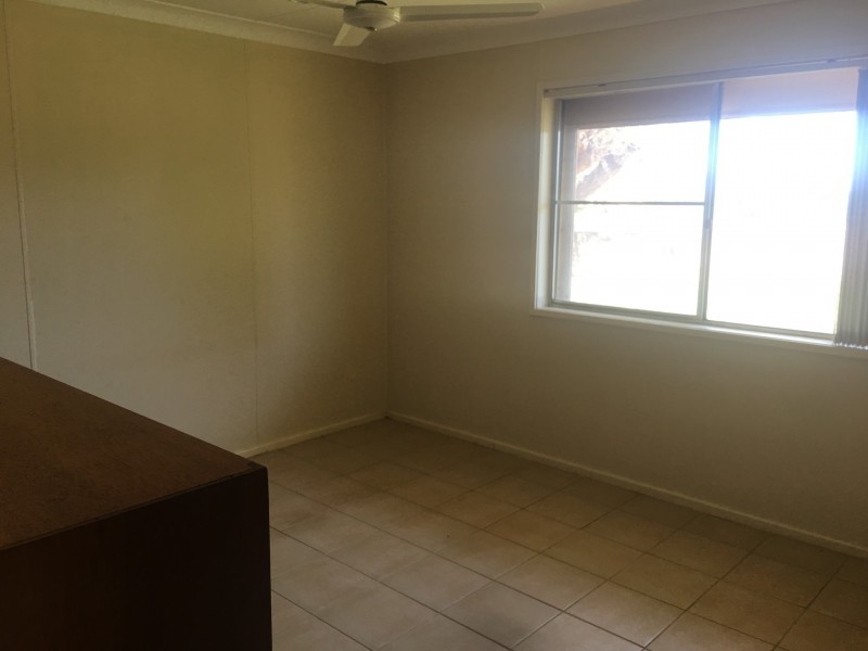 24 Fremantle Crescent, Dampier WA 6713