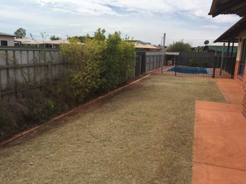74 Brolga Meander, Nickol WA 6714