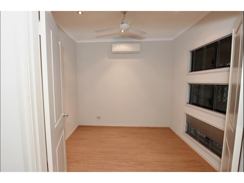 16 Curlew Street, Baynton WA 6714