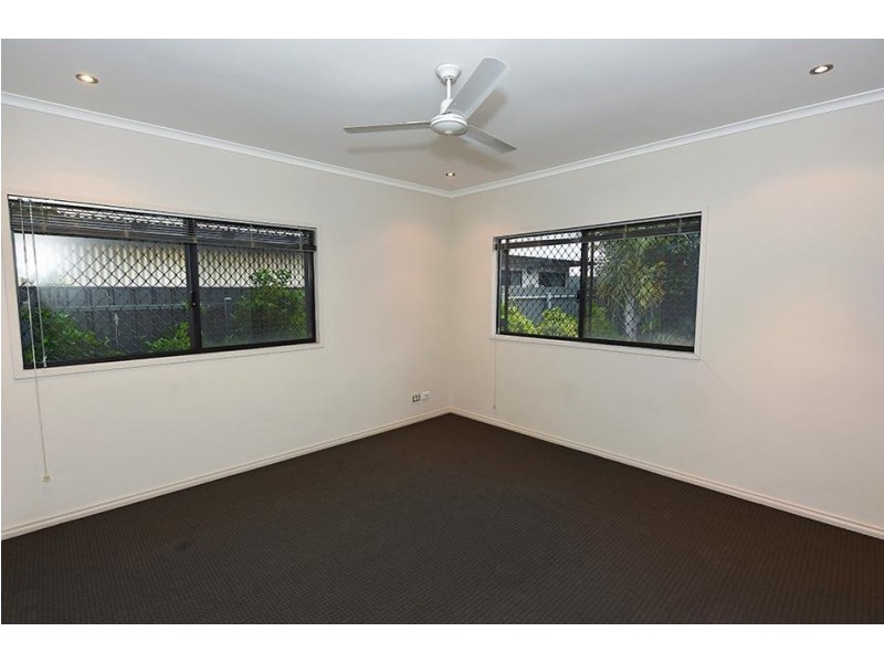 16 Curlew Street, Baynton WA 6714