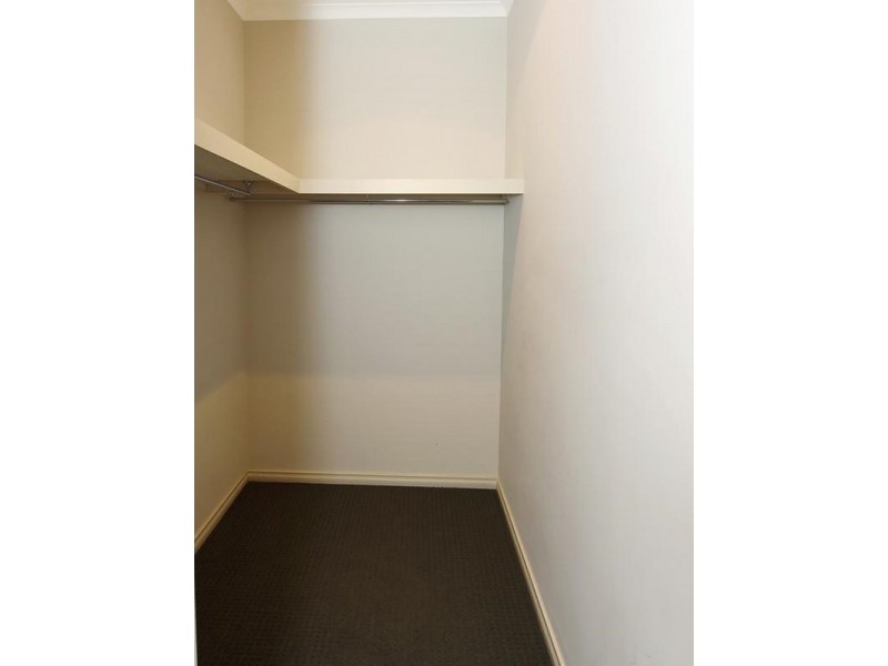 16 Curlew Street, Baynton WA 6714