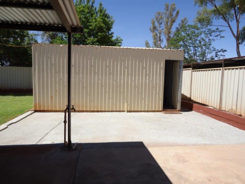 653 Kiah Street, Tom Price WA 6751