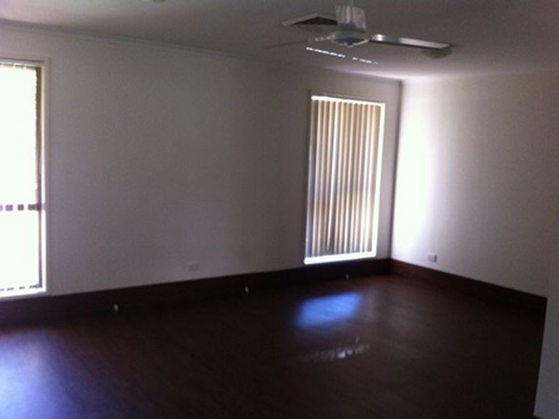 13 Peirl Way, Pegs Creek WA 6714