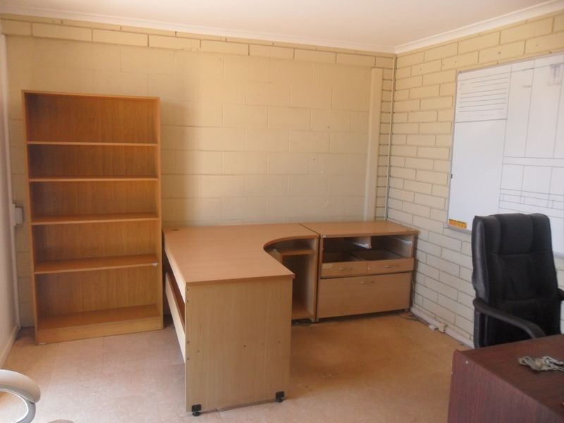 4/998 Coolawanyah Road, Baynton WA 6714