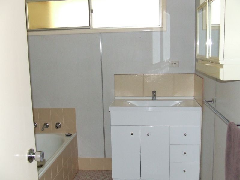 9 Snell Street, Newman WA 6753