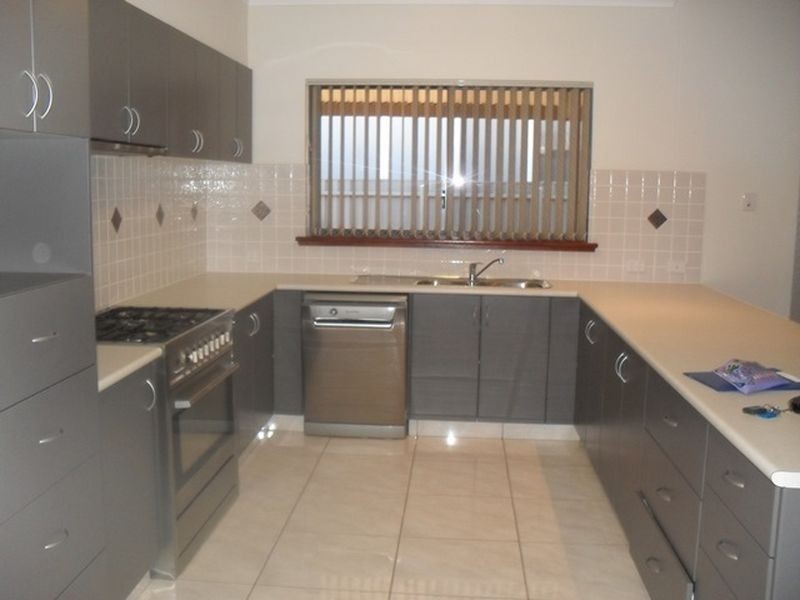 13 Perentie Road, Baynton WA 6714