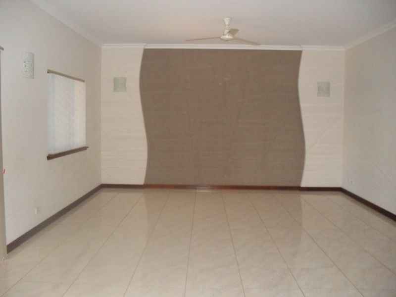 13 Perentie Road, Baynton WA 6714