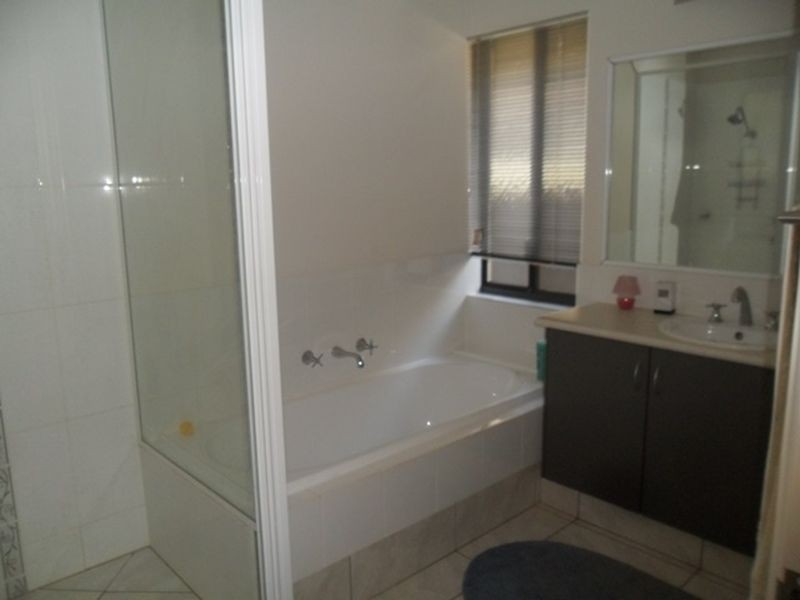 13 Perentie Road, Baynton WA 6714