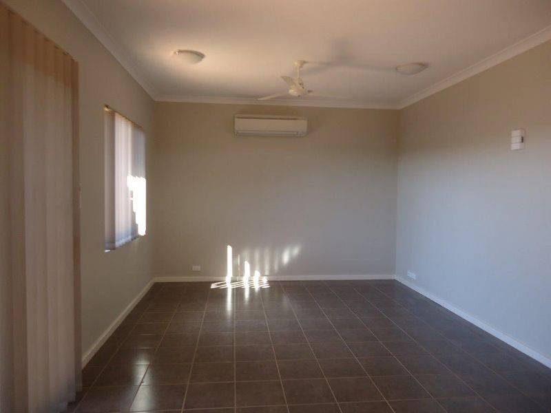 4/25 Pilkena Street, Tom Price WA 6751