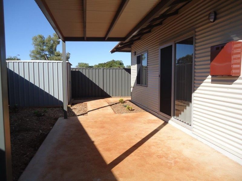 4/25 Pilkena Street, Tom Price WA 6751