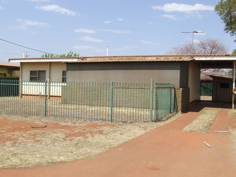 22 Warman Stret, Newman WA 6753