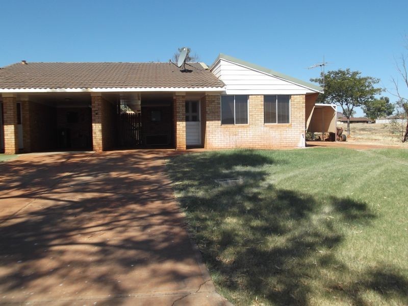 599B Nickol Ave, Paraburdoo WA 6754