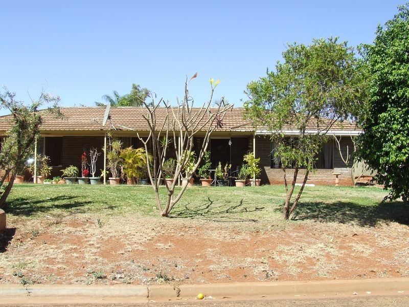 742 Mungarra Street, Tom Price WA 6751