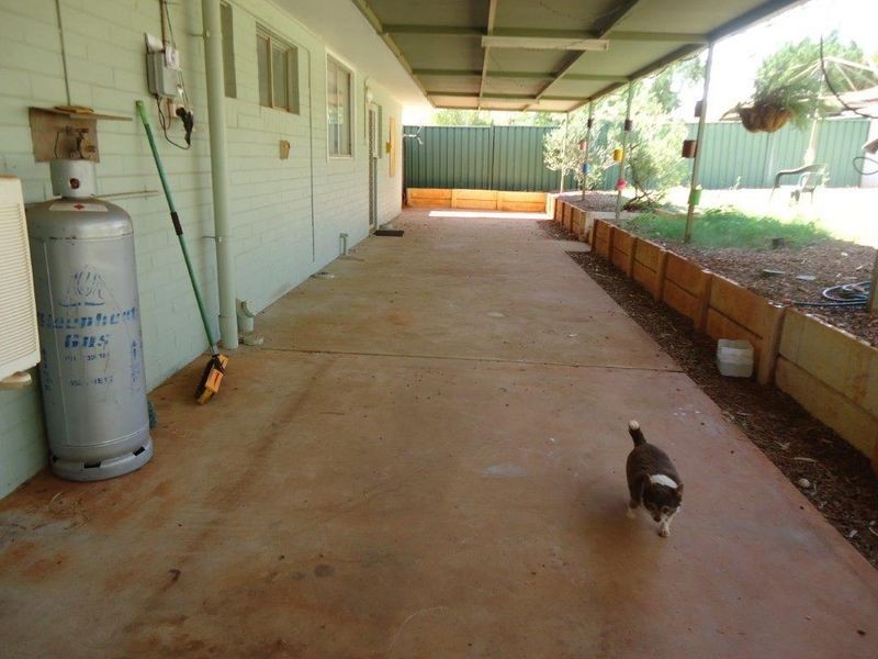 690 Yaruga, Tom Price WA 6751