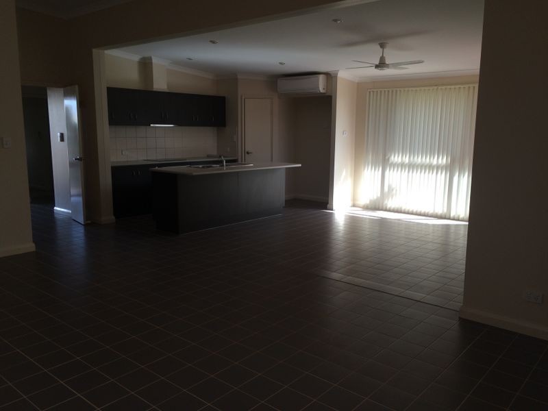 17 Woodswallow Bend, Nickol WA 6714