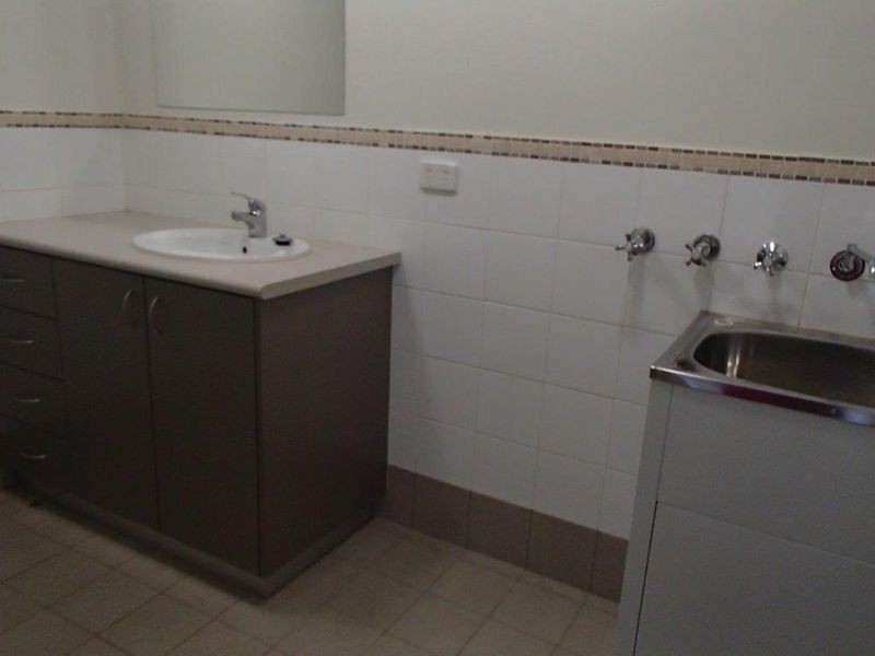 3/6 Kanberra Drive, Tom Price WA 6751