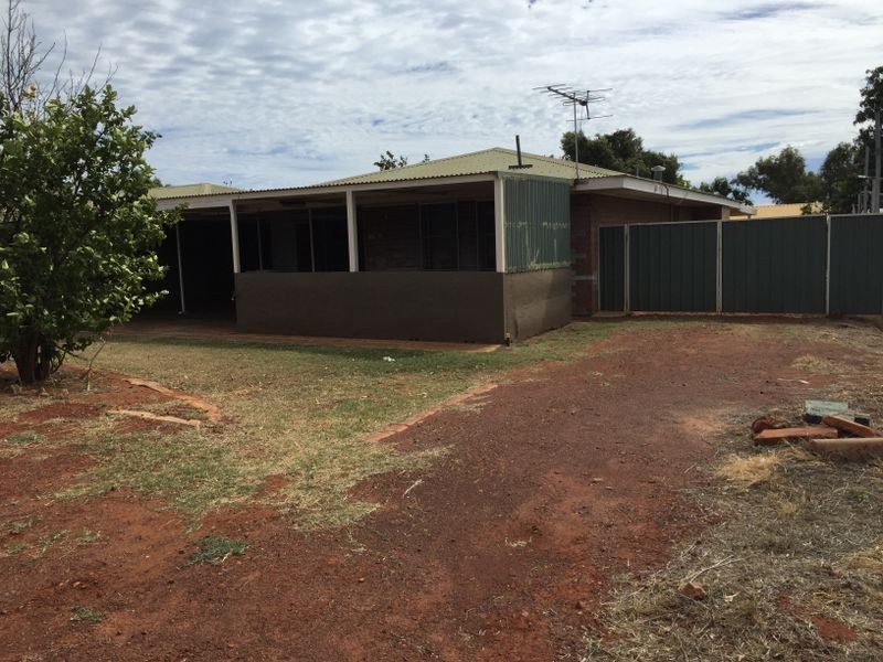 7B Jacaranda Place, Wickham WA 6720