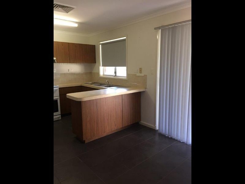 65F Kanberra Drive, Tom Price WA 6751