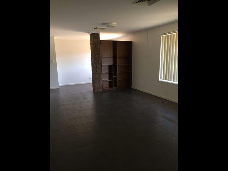 65F Kanberra Drive, Tom Price WA 6751