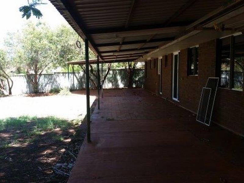 21B Cogelup Street, Tom Price WA 6751