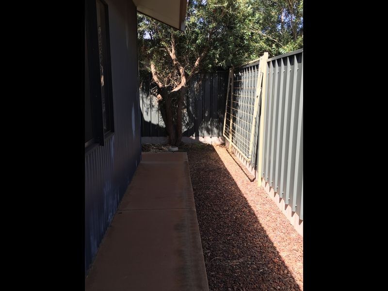 24 Woodswallow Bend, Nickol WA 6714