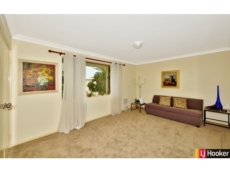 5 Seawind Drive, Silver Sands WA 6210
