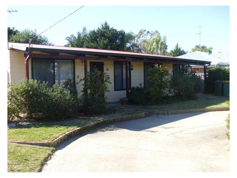 2 Yanagin Road, Greenfields WA 6210