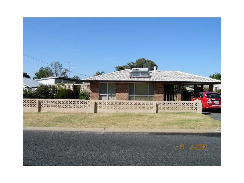 21 Nesbit Way, Greenfields WA 6210