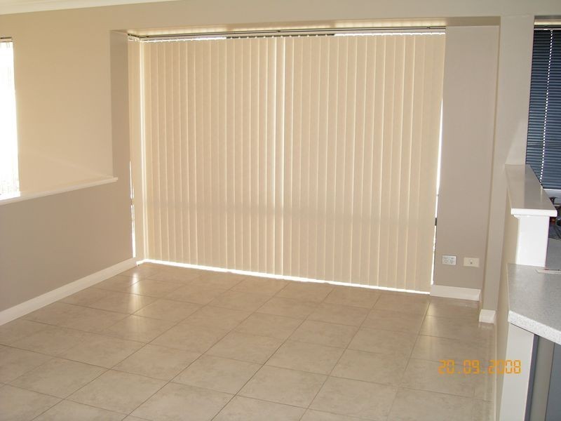 1 Argyle Fairway, Lakelands WA 6180