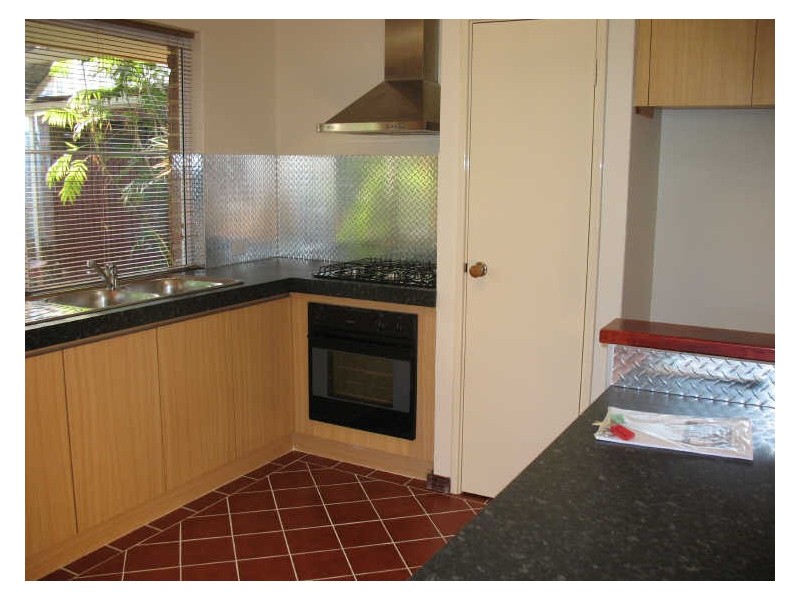 54 Casuarina Drive, Halls Head WA 6210