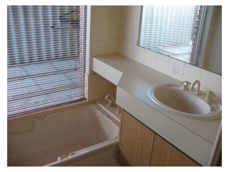 54 Casuarina Drive, Halls Head WA 6210