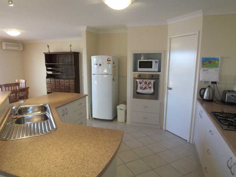 13 Tetrarose Parkway, Mandurah WA 6210