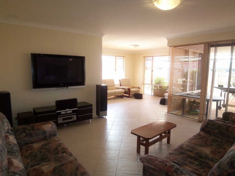 13 Tetrarose Parkway, Mandurah WA 6210