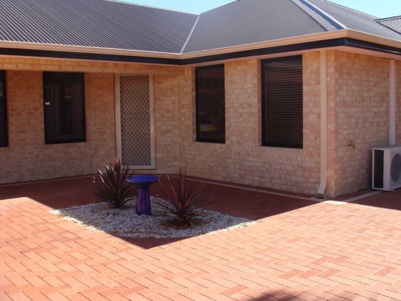 5B Valentino Close, Greenfields WA 6210