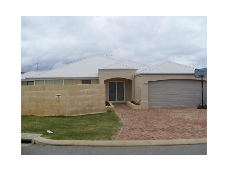 9 Hideaway Cove, Halls Head WA 6210