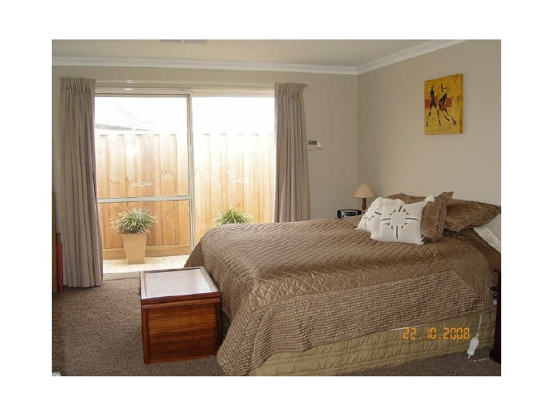 9 Hideaway Cove, Halls Head WA 6210