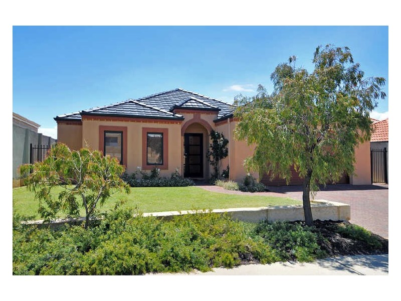 15 Paperbark Way, Wannanup WA 6210