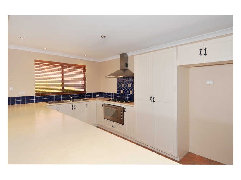 15 Paperbark Way, Wannanup WA 6210