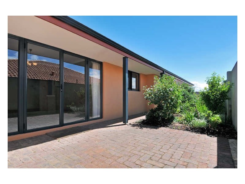 15 Paperbark Way, Wannanup WA 6210