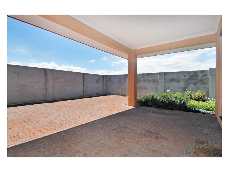 15 Paperbark Way, Wannanup WA 6210