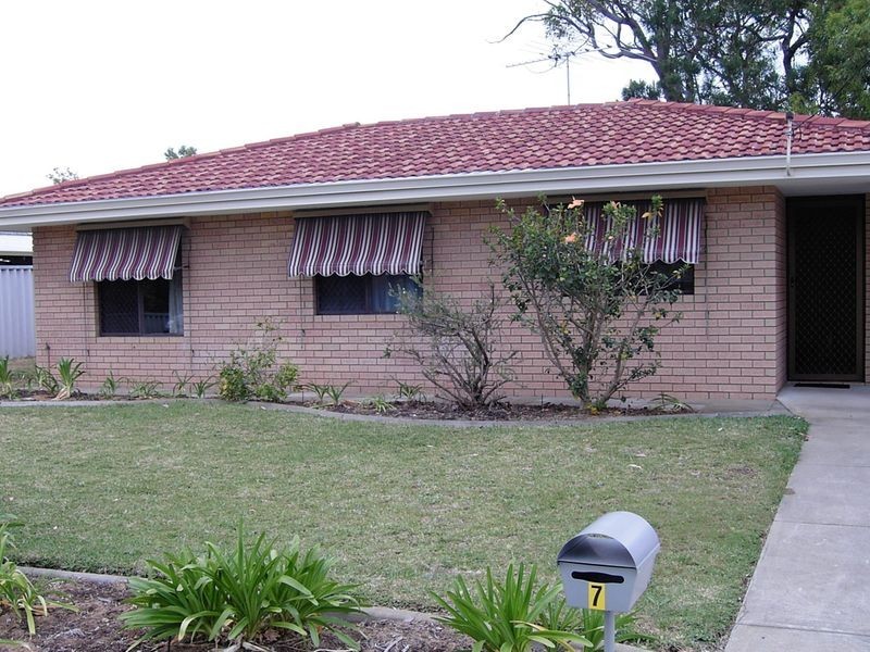 7 Rio Grand Avenue, Greenfields WA 6210