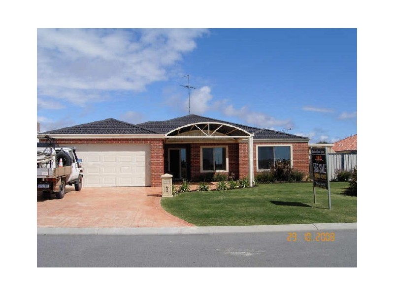 2 Oakwood Gate, Meadow Springs WA 6210