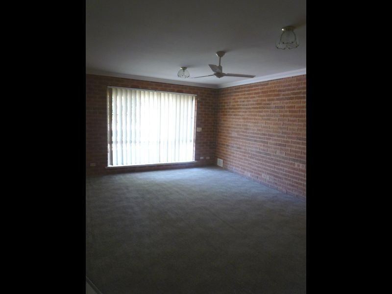 1/6 Canterbury Terrace, Meadow Springs WA 6210