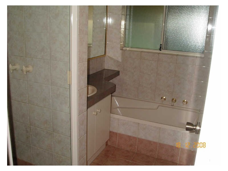 4 Summerhill Drive, Stake Hill WA 6210