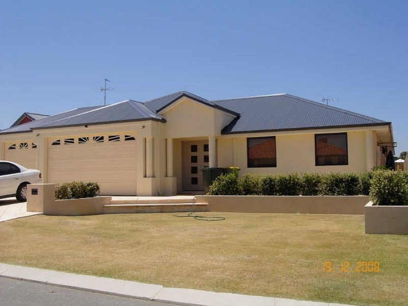 6 Lomatia Ramble, Halls Head WA 6210